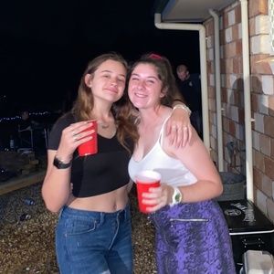 Meet your Posher, Mikayla